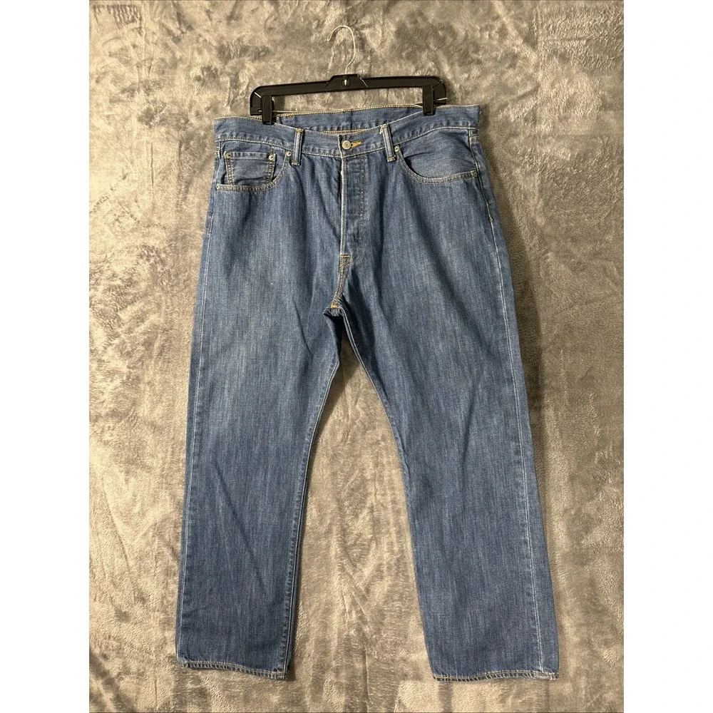 Levis 501 Original Fit Jeans Mens 38x30 Medium Wash Blue Straight Leg Button Fly
